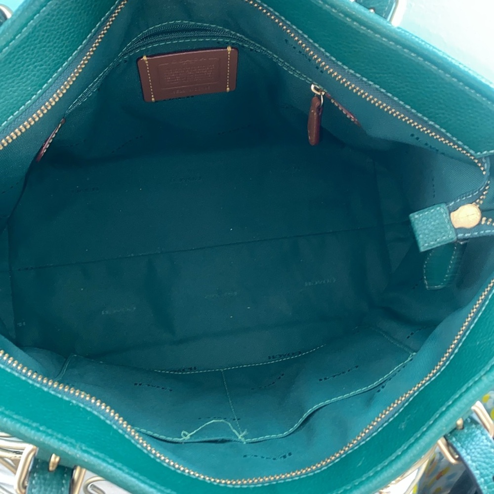 Coach Taylor pebbled leather tote - pine Green - Picture 5 of 16